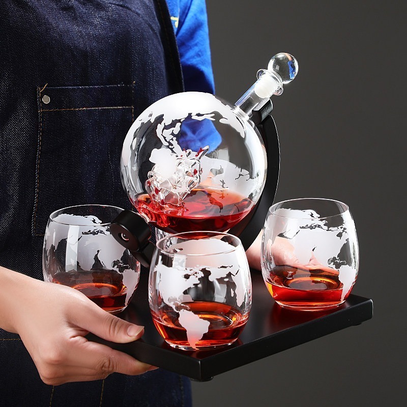 Decorative Globe Wine Decanter - Home Bar Stand 评论和价格